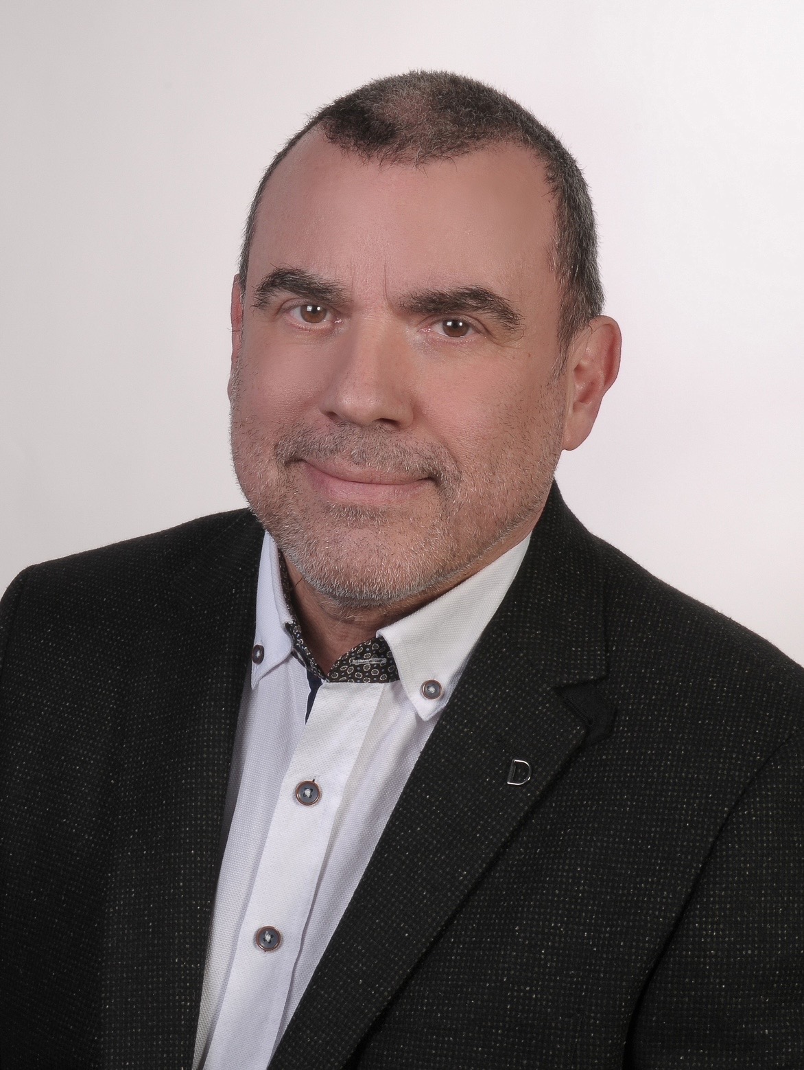 Dr. Stefan Wogawa